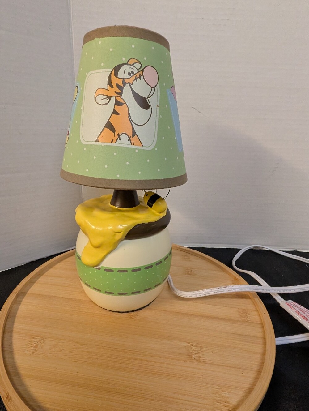 Disney Winnie the Pooh & Friends  Hunny Pot Nursery Bedroom Table Lamp